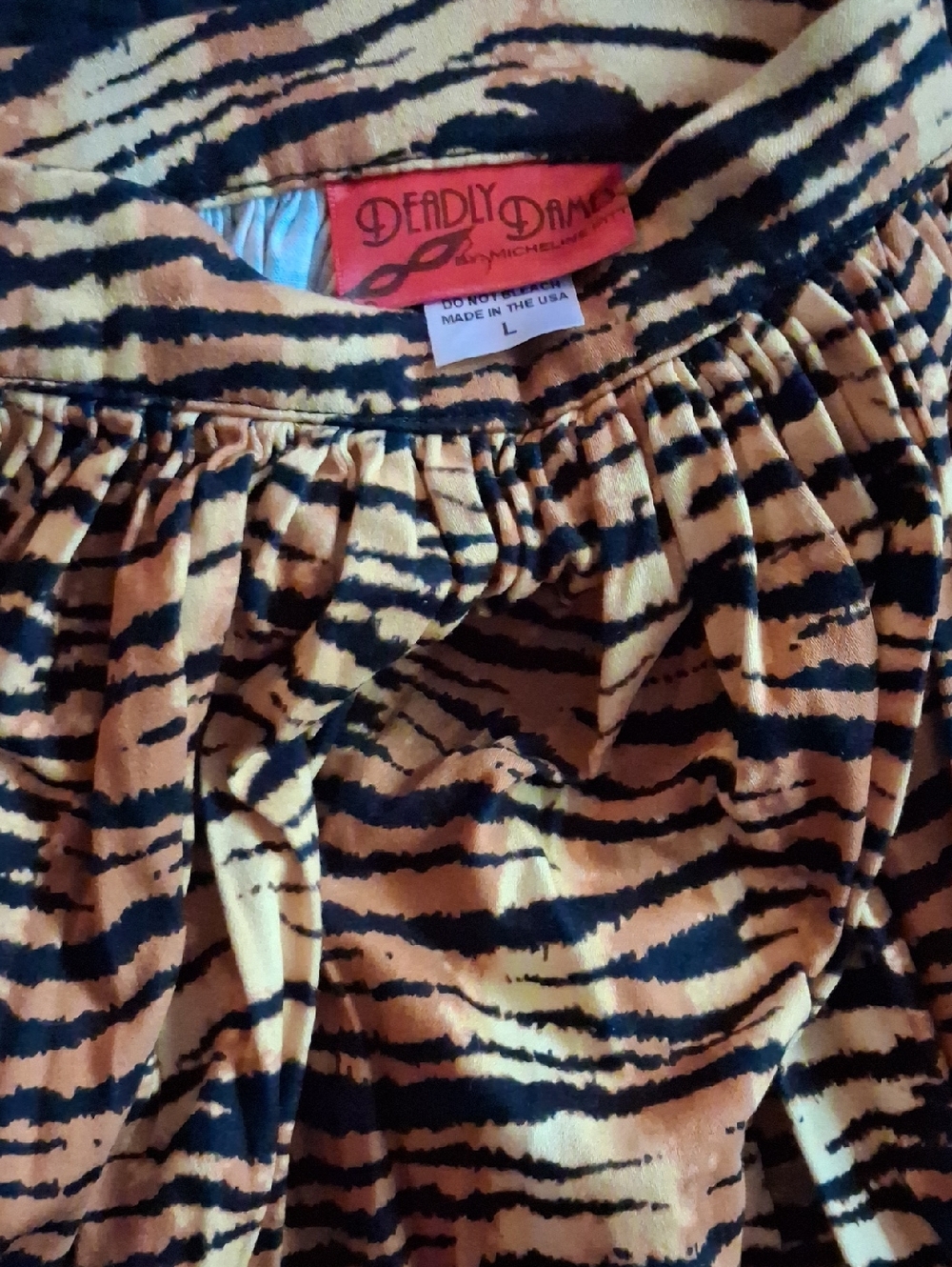 Deadly Dames Tiger Skirt - Picture 2 of 3